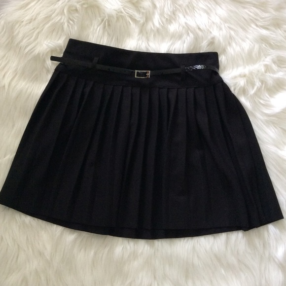 Black Mini Skirt/NWO Tag - Picture 1 of 5